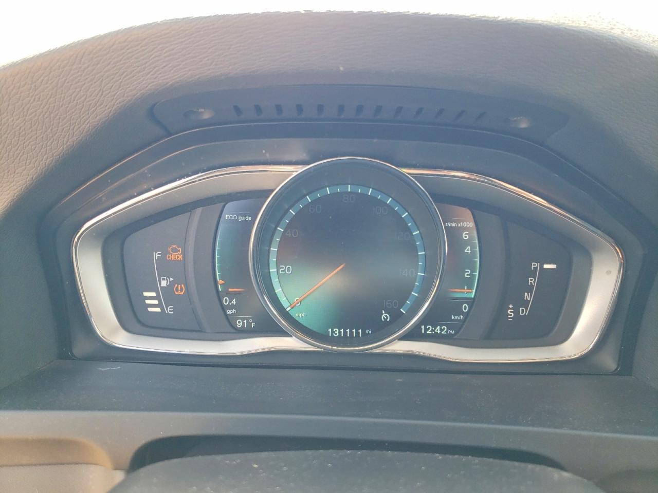 2015 VOLVO S60