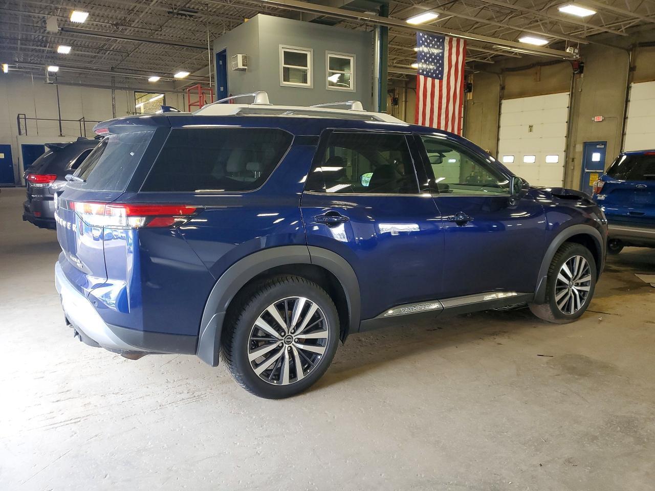 2022 NISSAN PATHFINDER