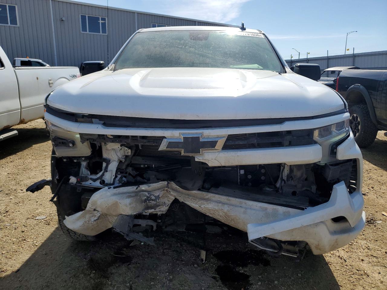 2023 CHEVROLET Silverado
