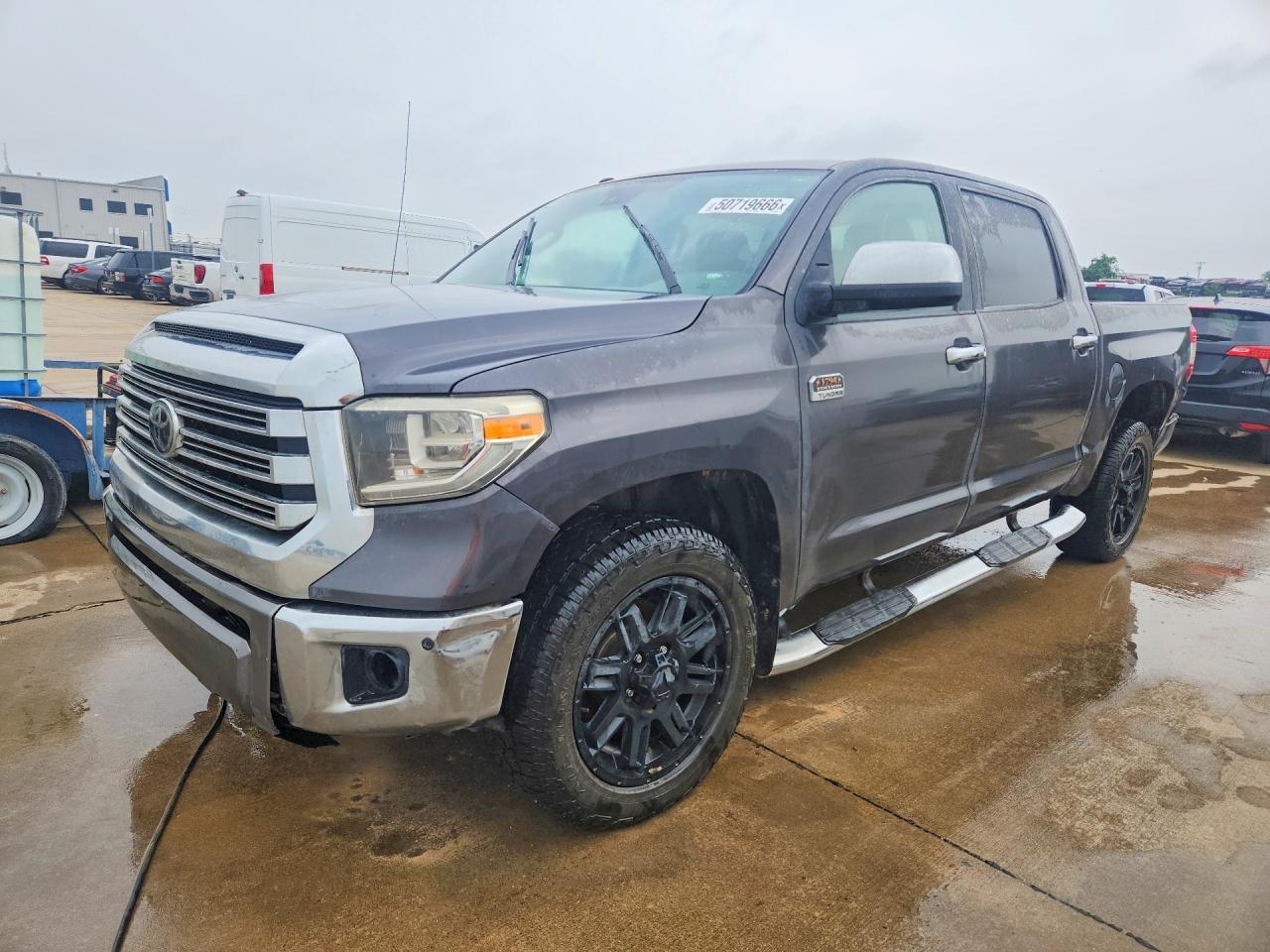 2018 TOYOTA TUNDRA