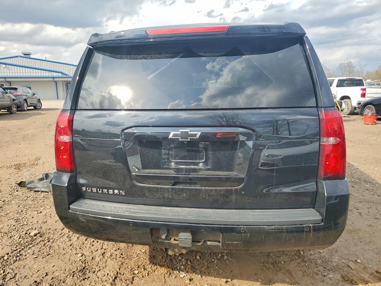 2017 CHEVROLET Suburban