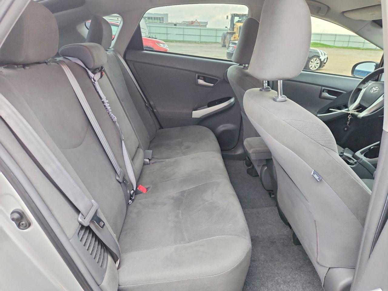 2011 TOYOTA PRIUS
