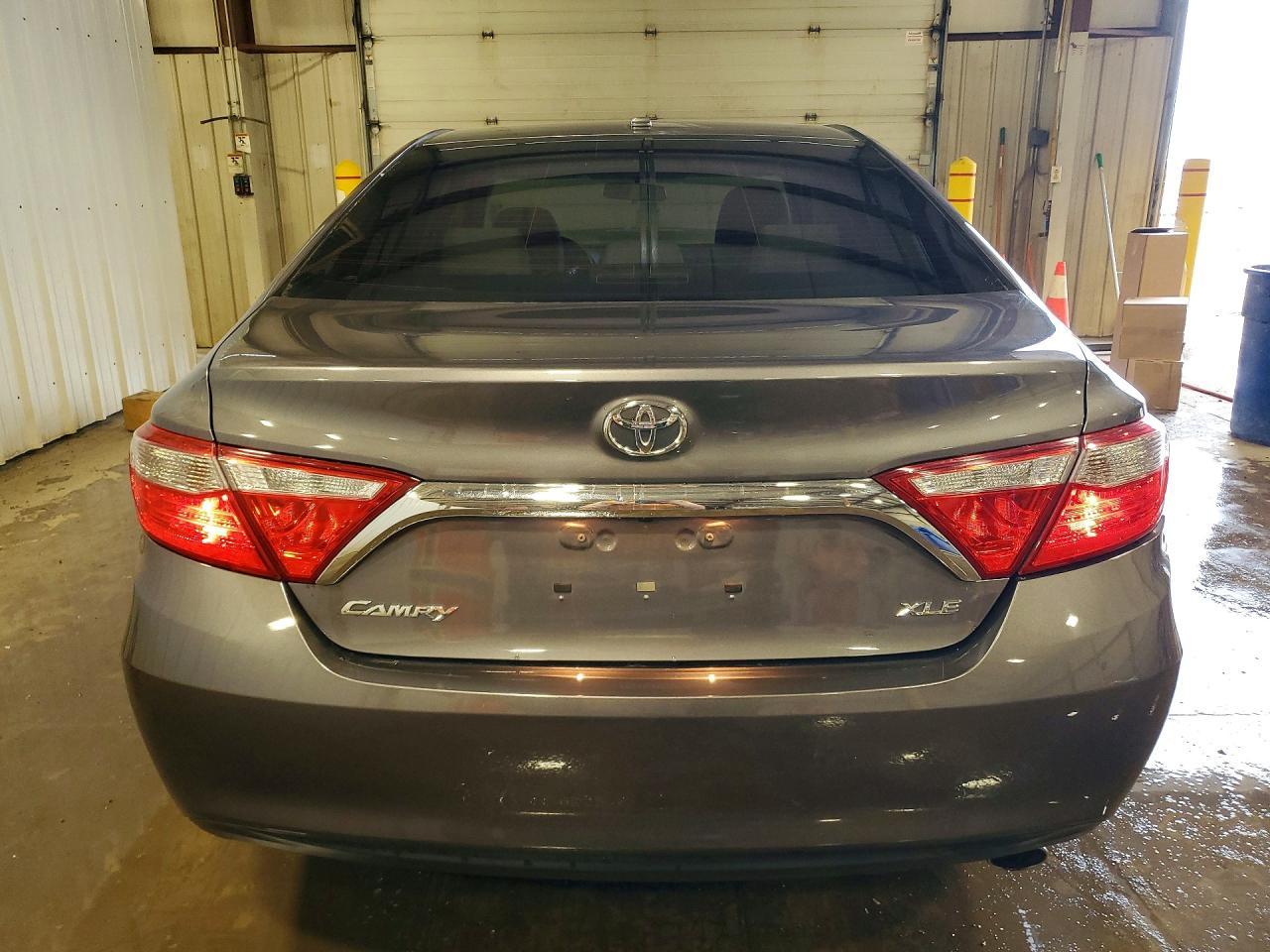 2015 TOYOTA CAMRY
