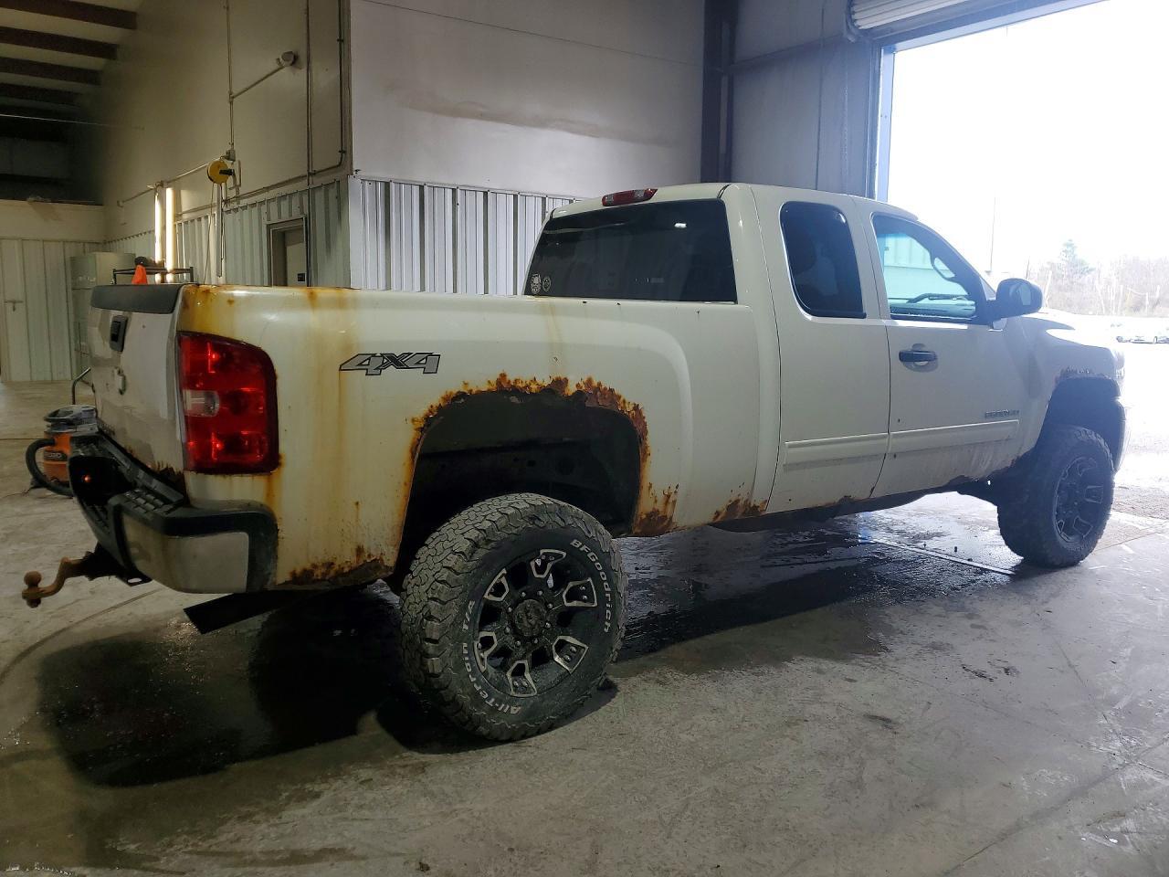 2013 CHEVROLET Silverado 2500