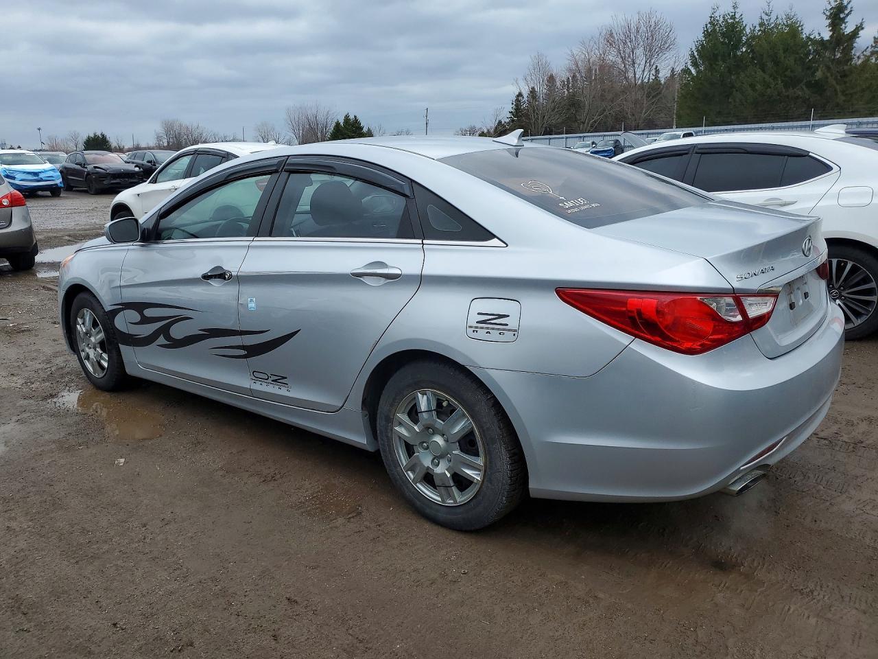 2013 HYUNDAI SONATA
