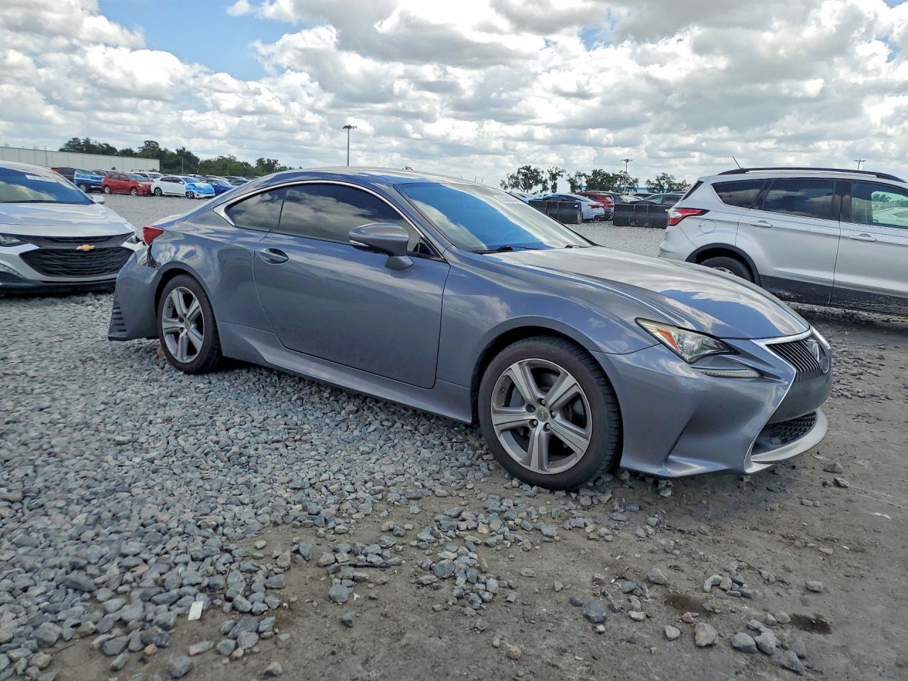 2016 LEXUS RC 200t