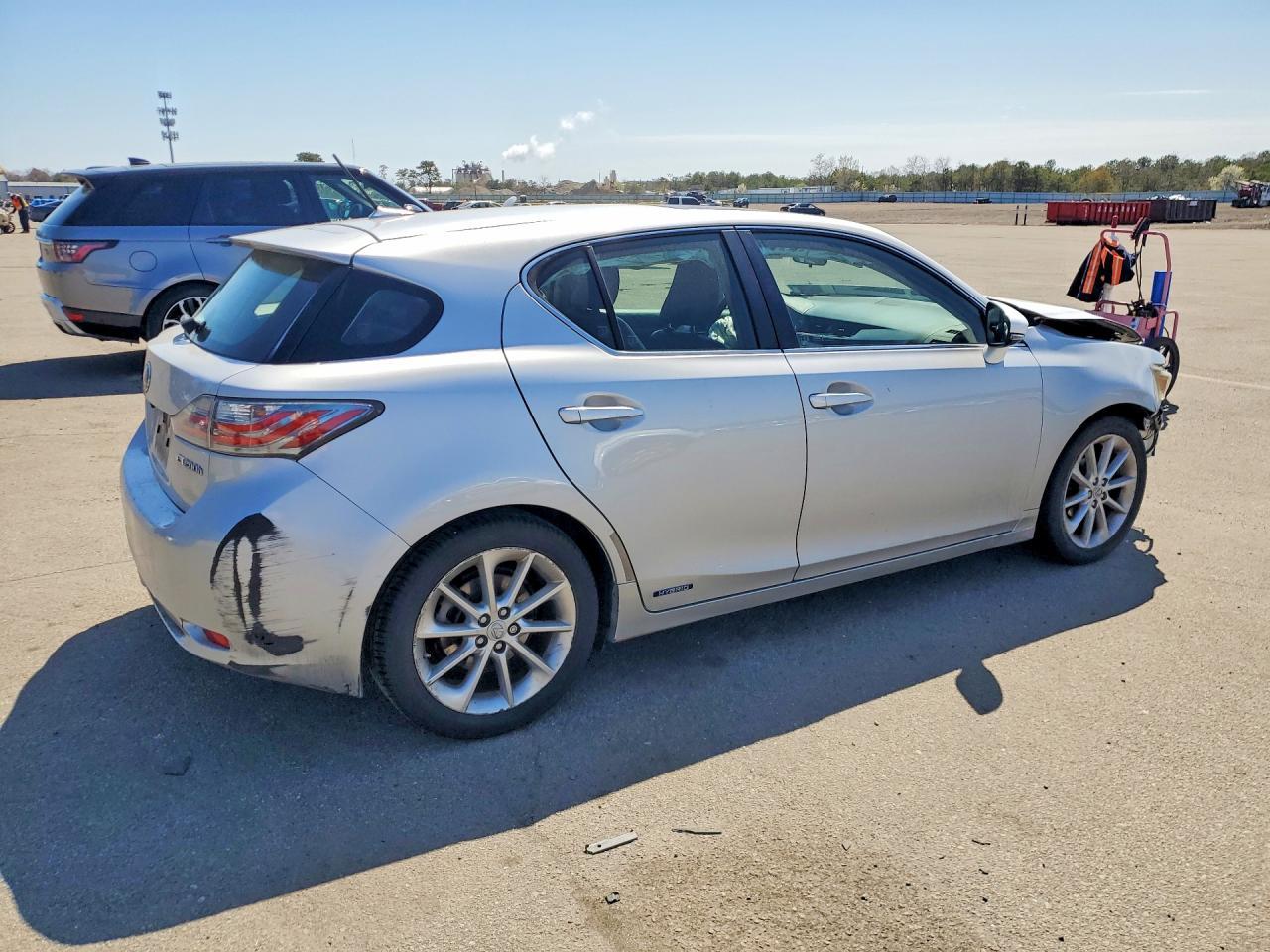 2011 LEXUS CT 200