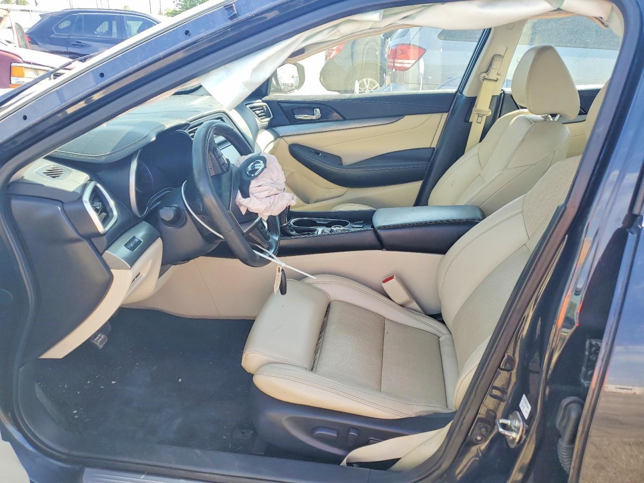 2017 NISSAN Maxima