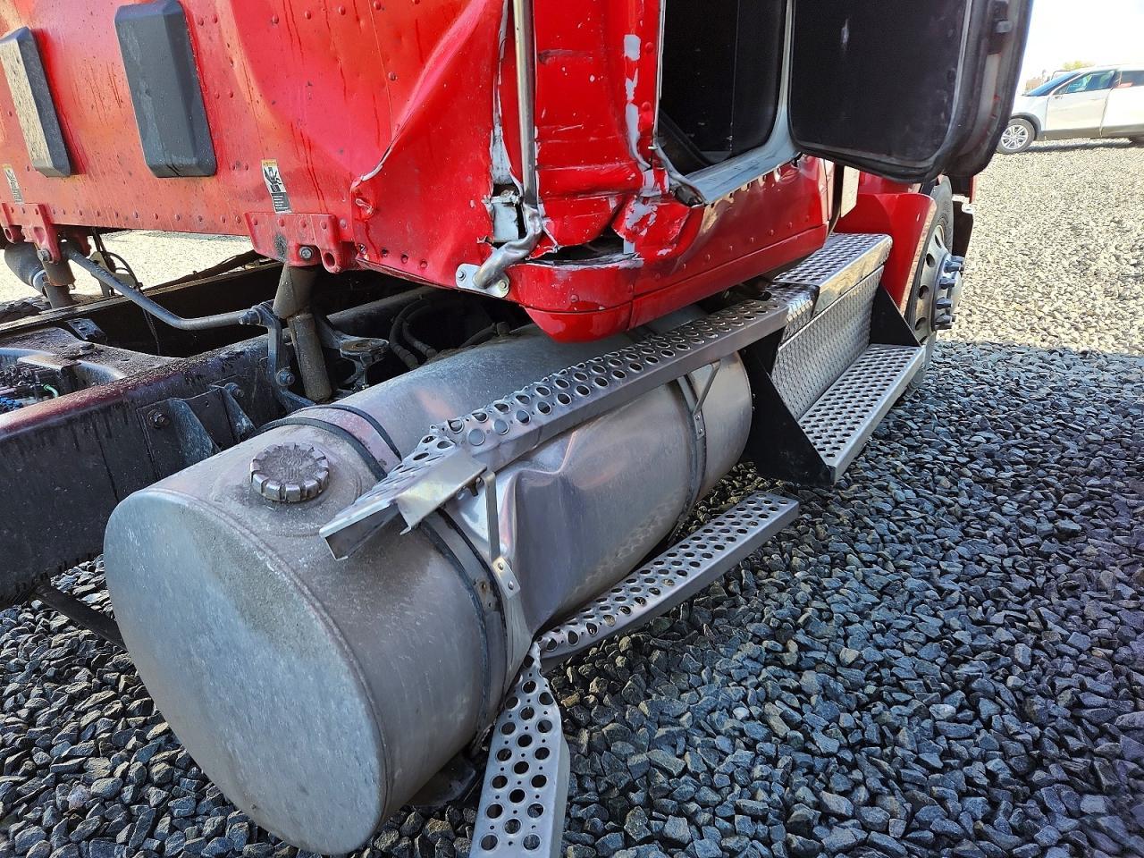 2019 Kenw T600