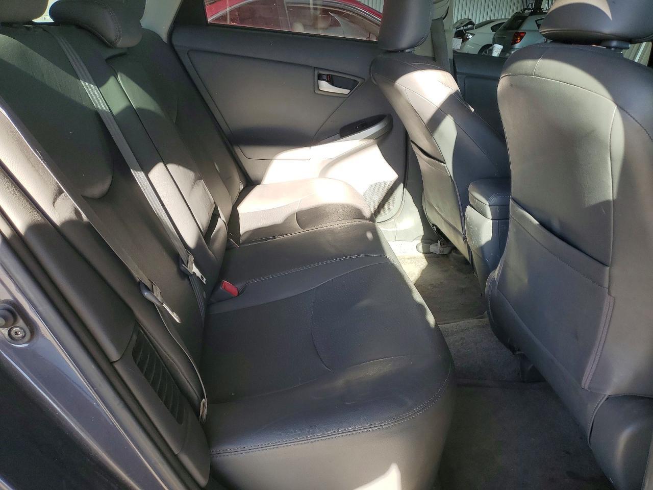 2010 TOYOTA PRIUS V