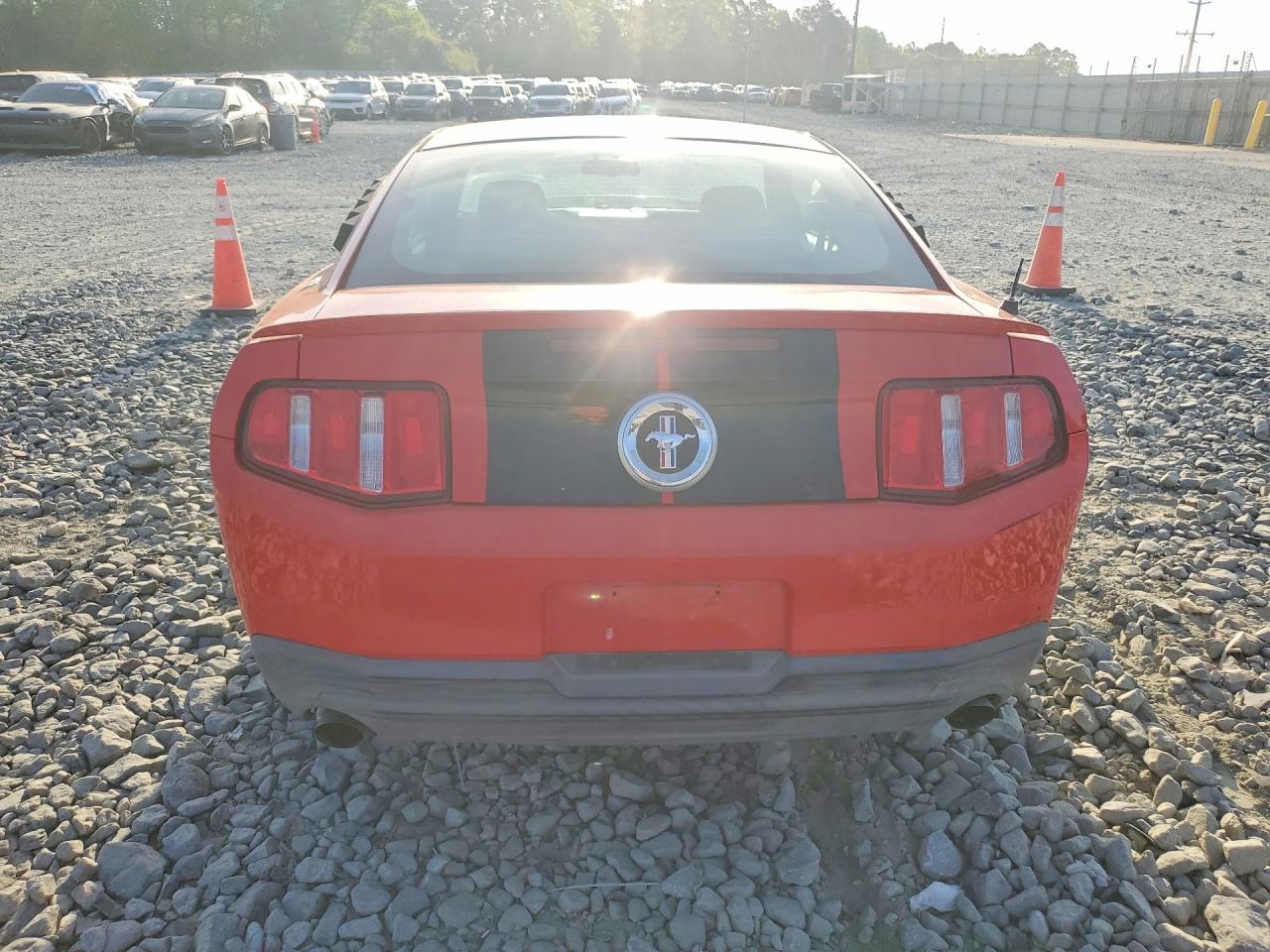 2011 FORD MUSTANG