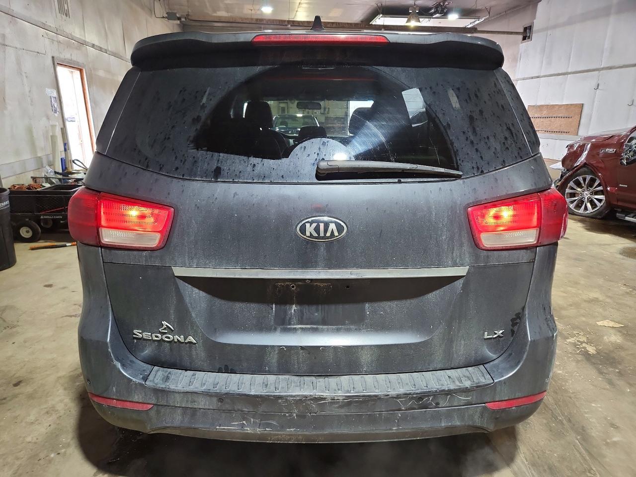 2015 KIA SEDONA