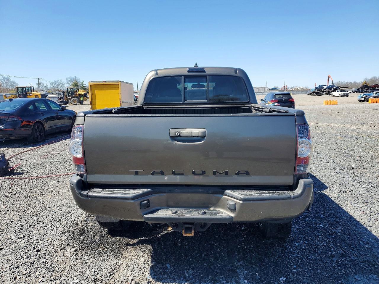 2012 TOYOTA TACOMA