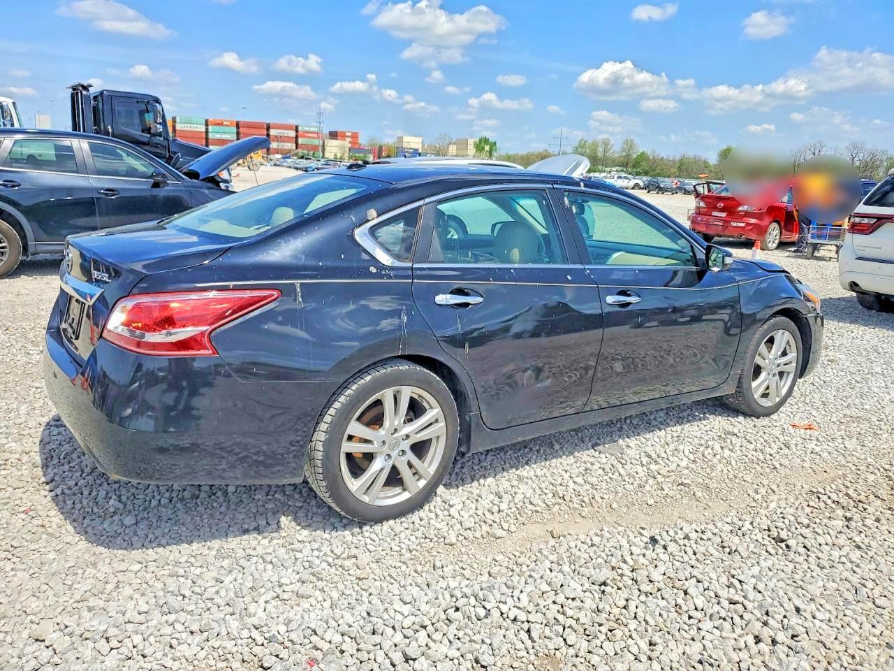 2013 NISSAN ALTIMA