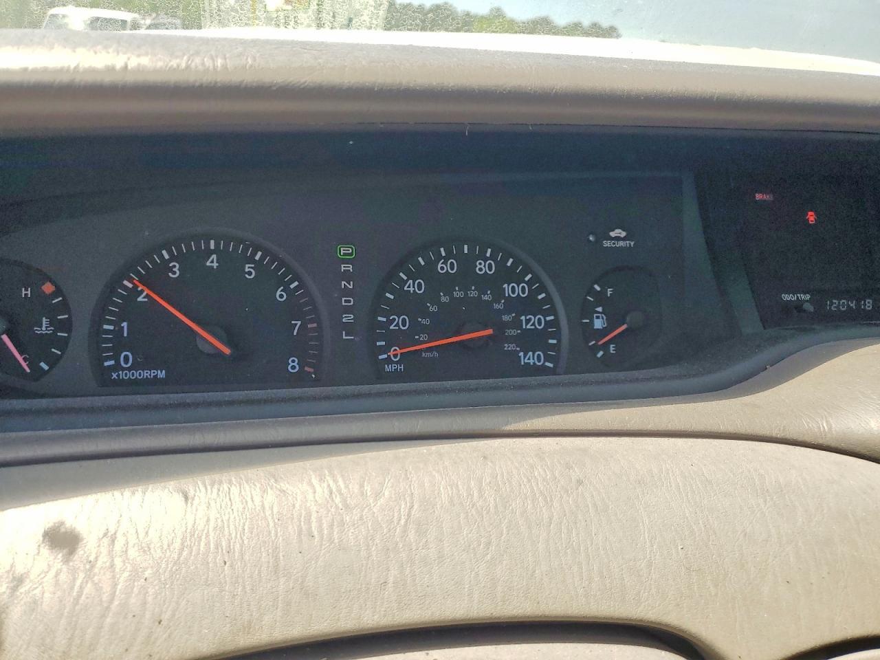 2004 TOYOTA Avalon