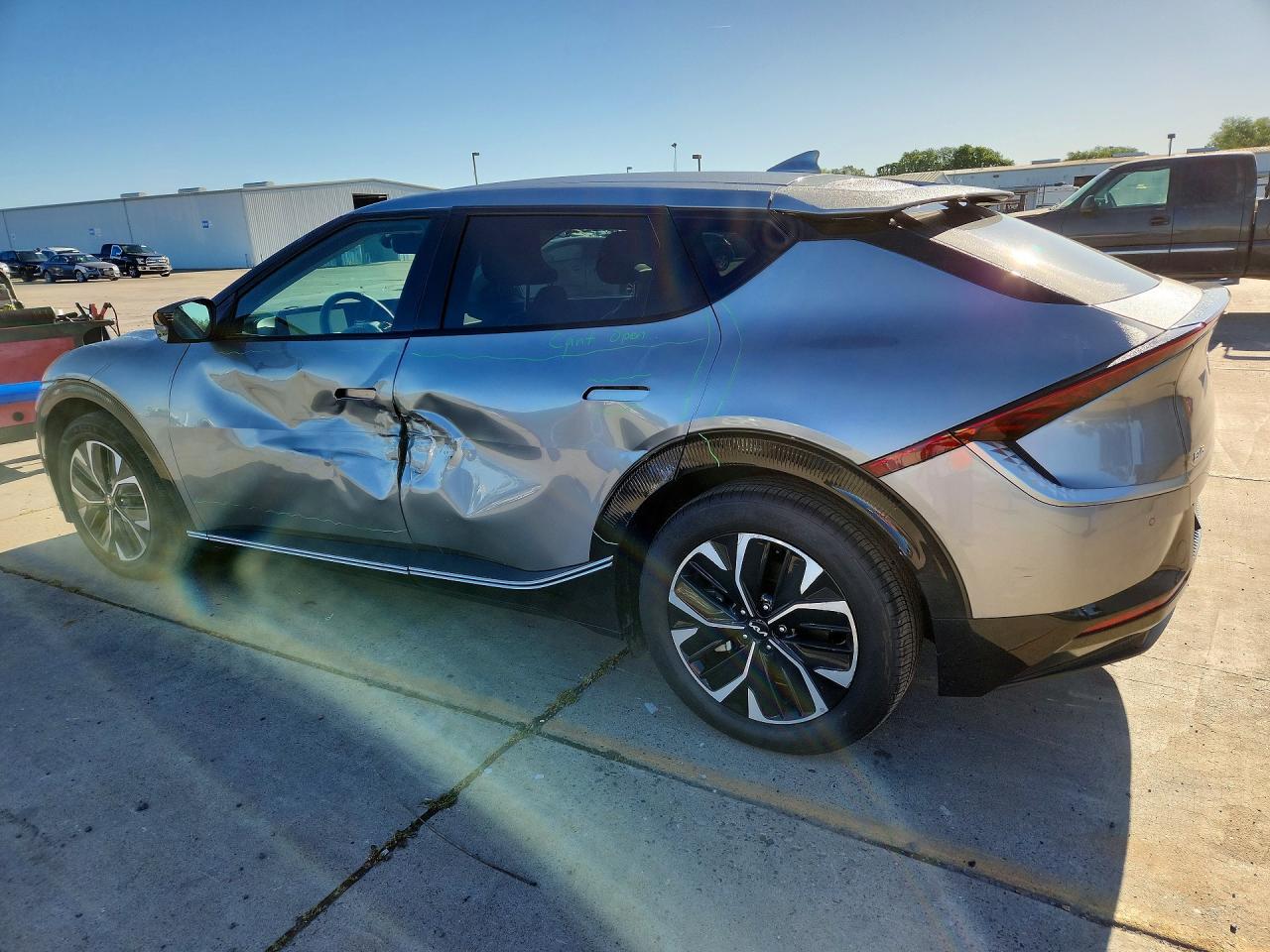 2023 KIA EV6