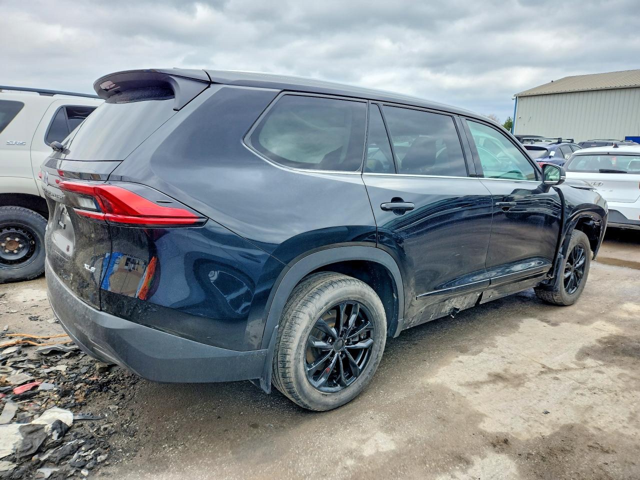 2024 TOYOTA HIGHLANDER