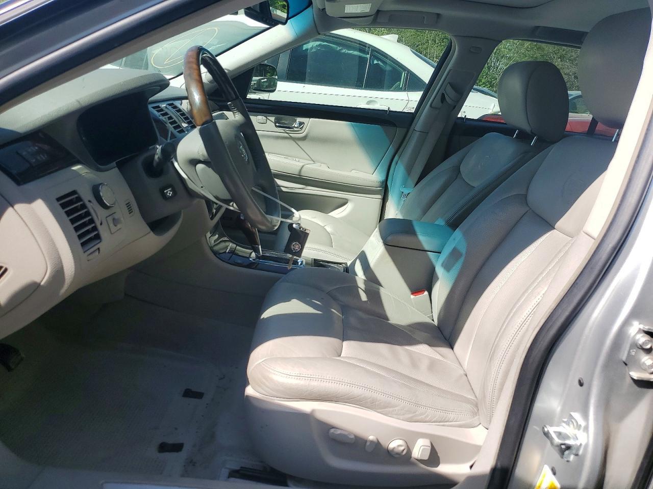 2011 CADILLAC DTS