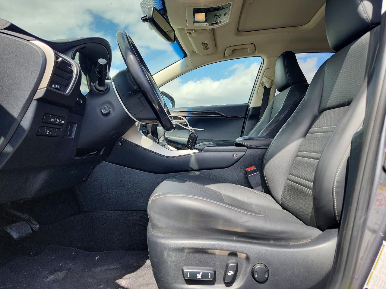 2017 LEXUS NX 200T
