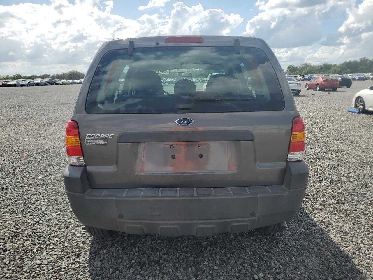 2006 FORD ESCAPE