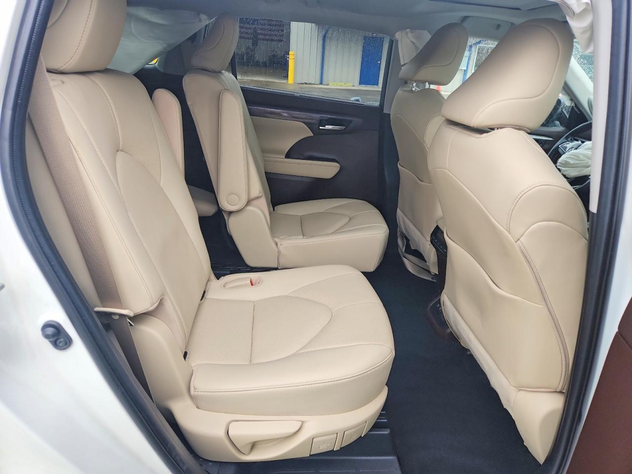 2020 TOYOTA HIGHLANDER