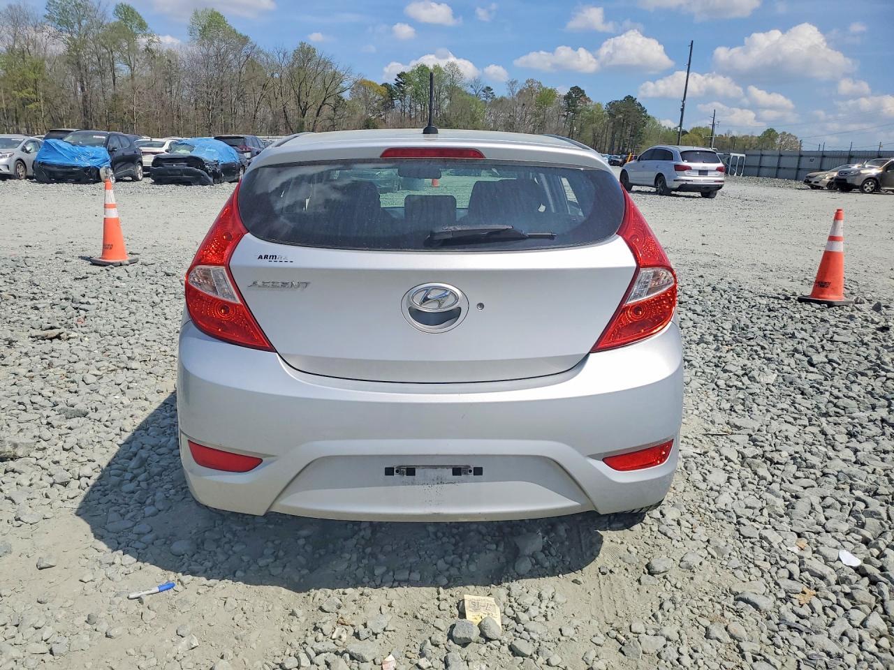 2015 HYUNDAI ACCENT