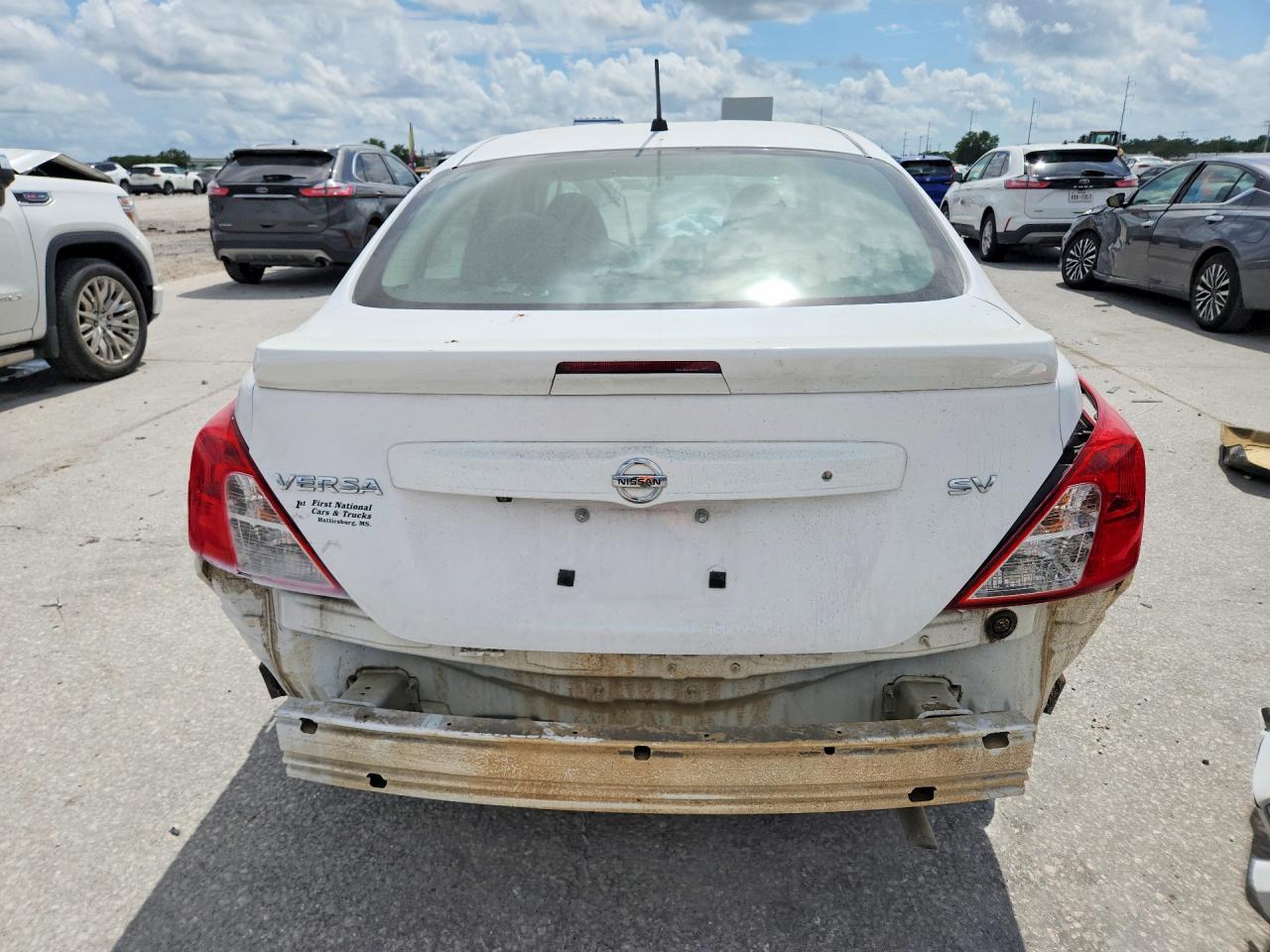 2019 NISSAN VERSA