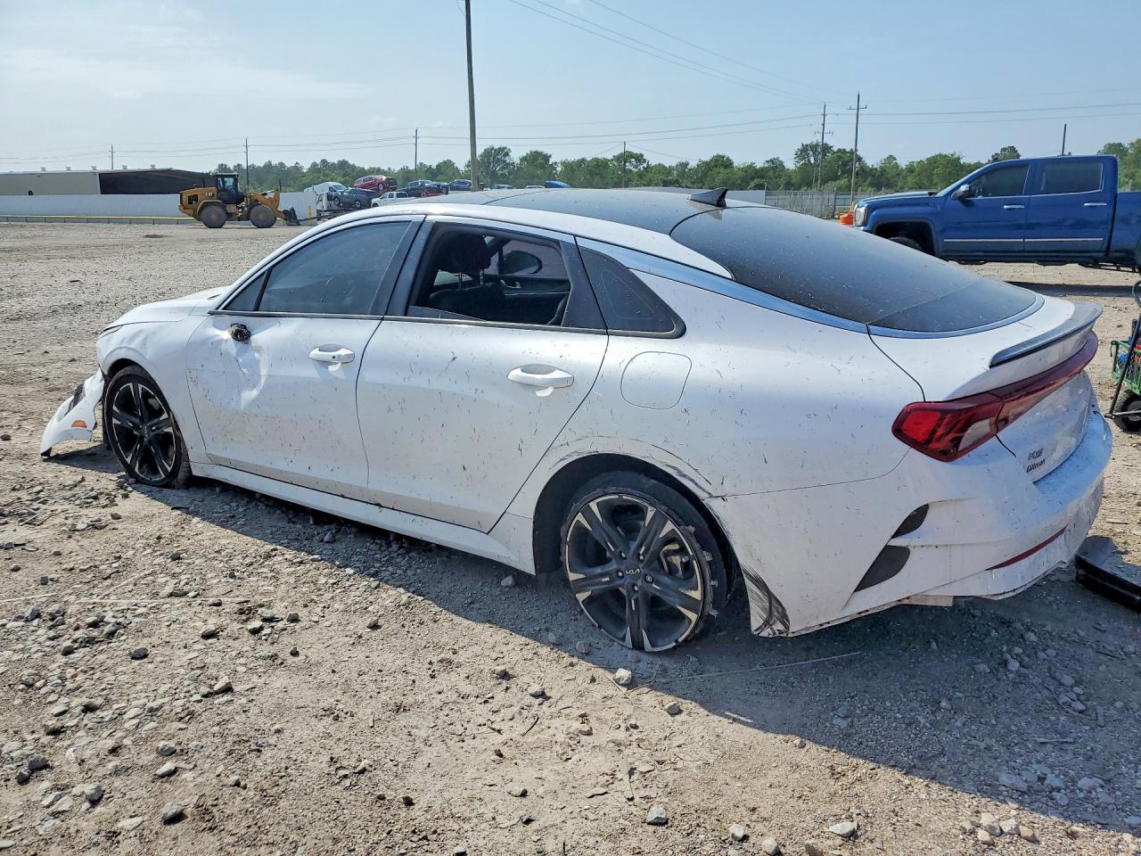 2022 KIA K5