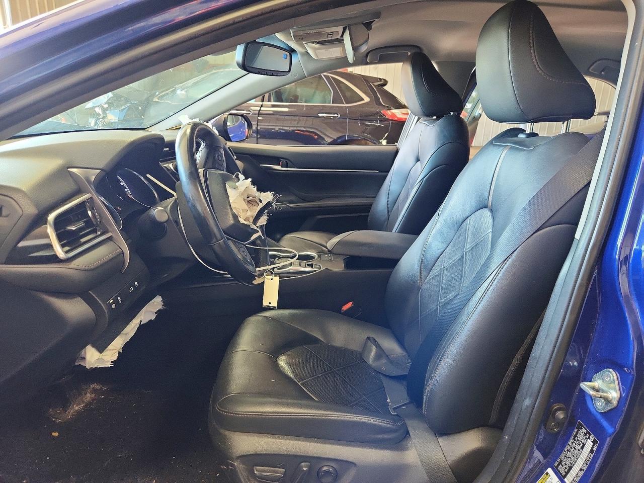 2018 TOYOTA CAMRY