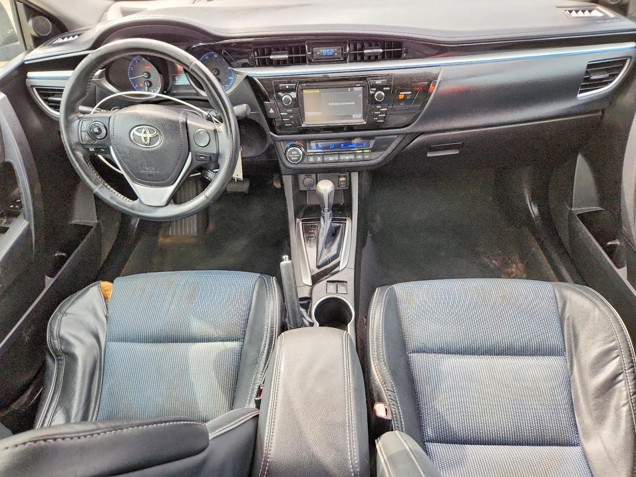 2015 TOYOTA COROLLA