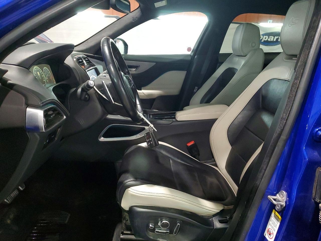 2018 JAGUAR F-Pace