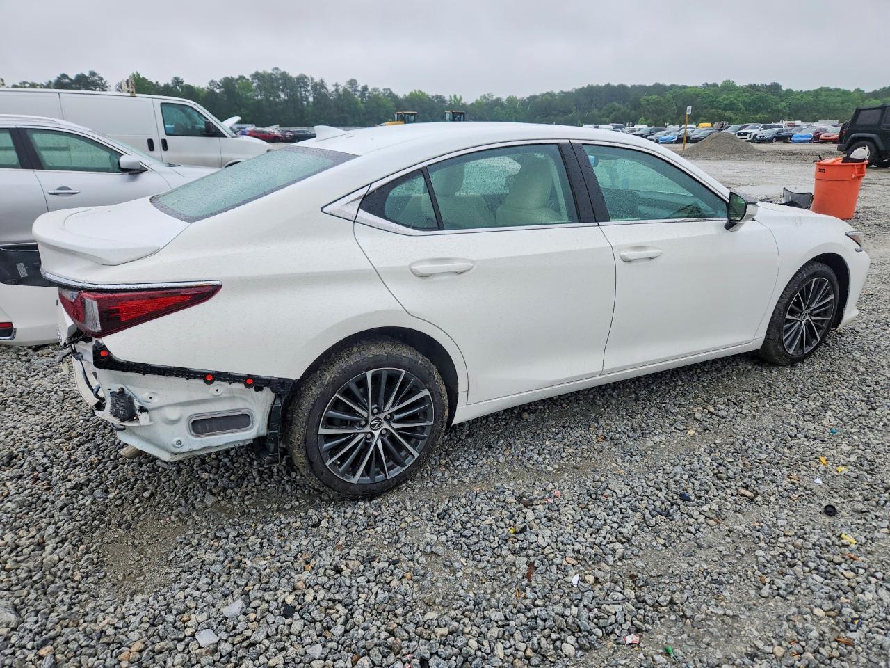 2022 LEXUS ES 250