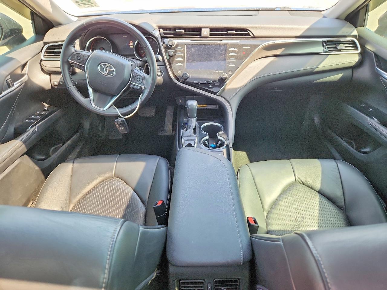 2018 TOYOTA CAMRY