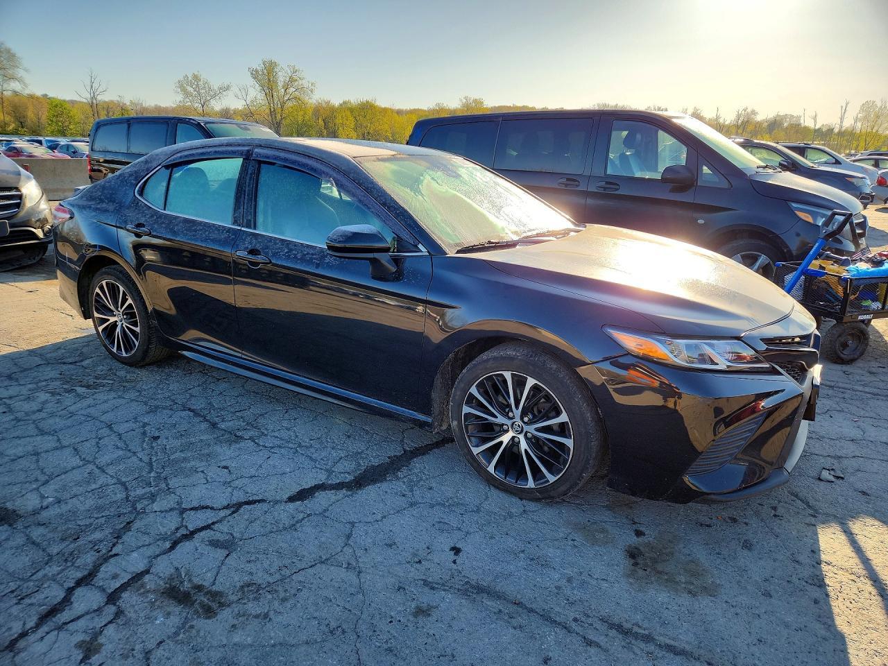2020 TOYOTA CAMRY