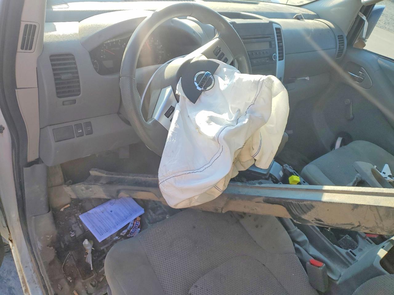 2014 NISSAN Frontier