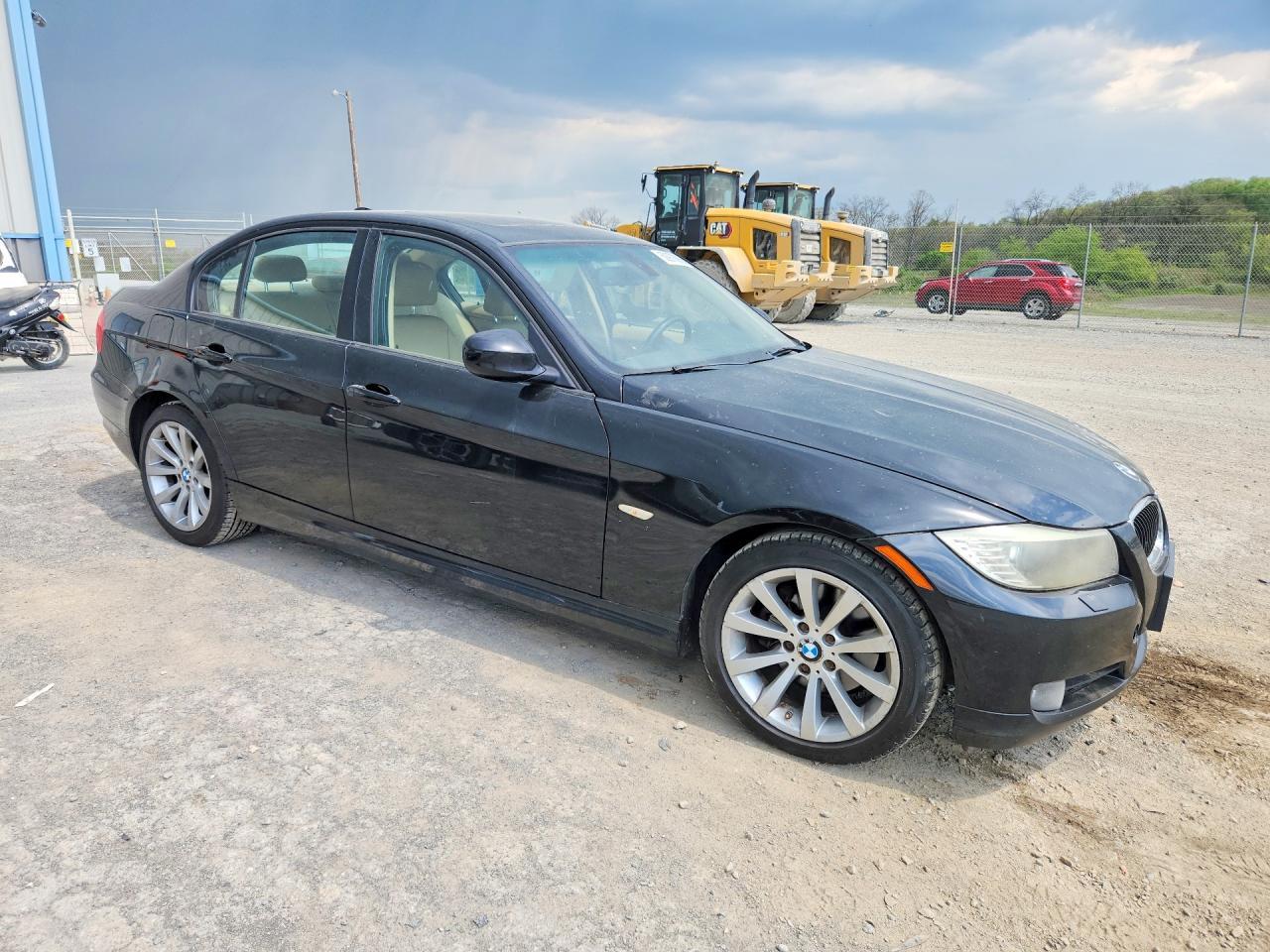 2011 BMW 3 SERIES