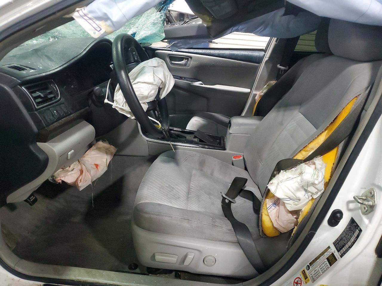 2015 TOYOTA CAMRY