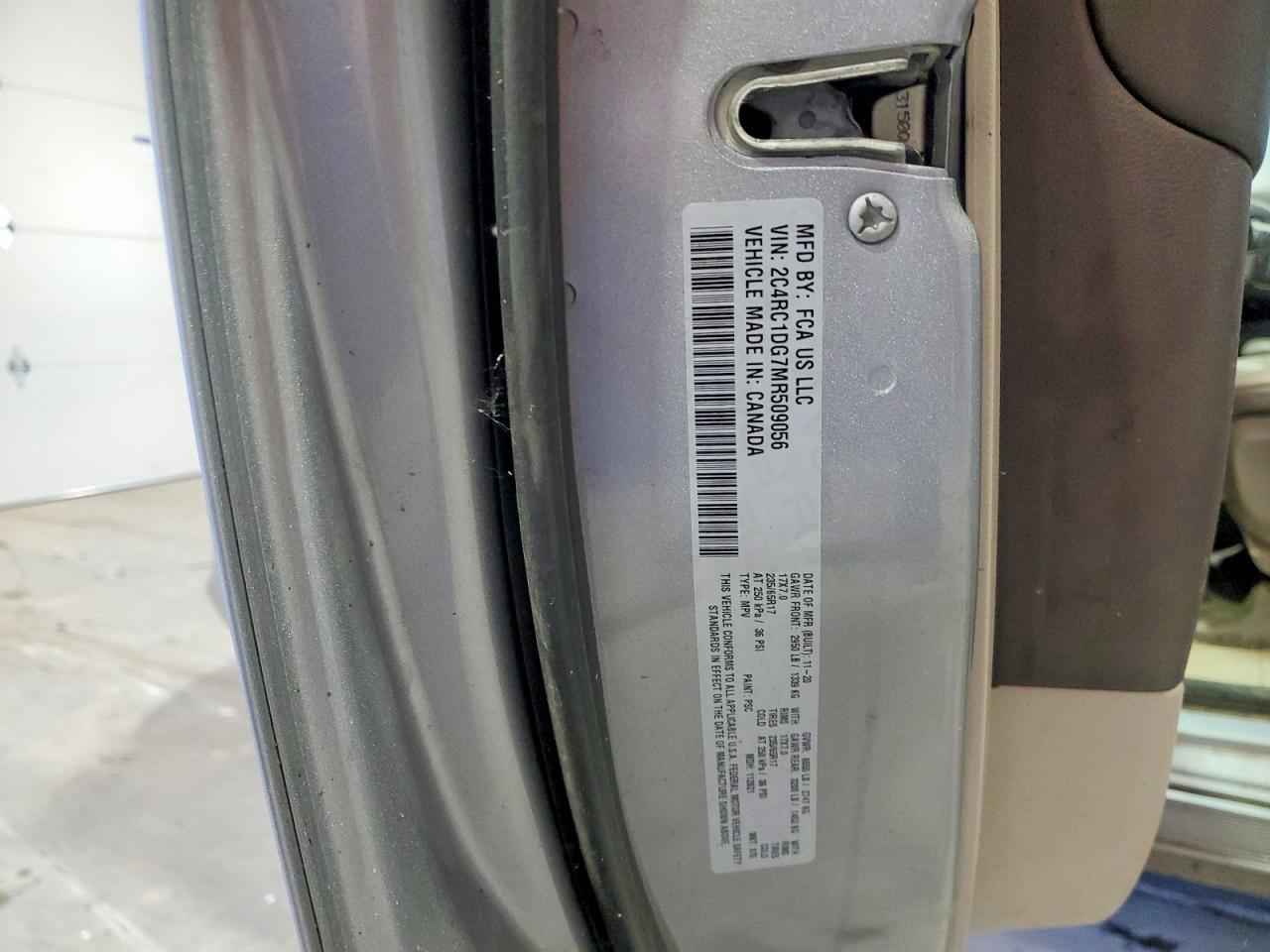 2021 CHRYSLER Voyager