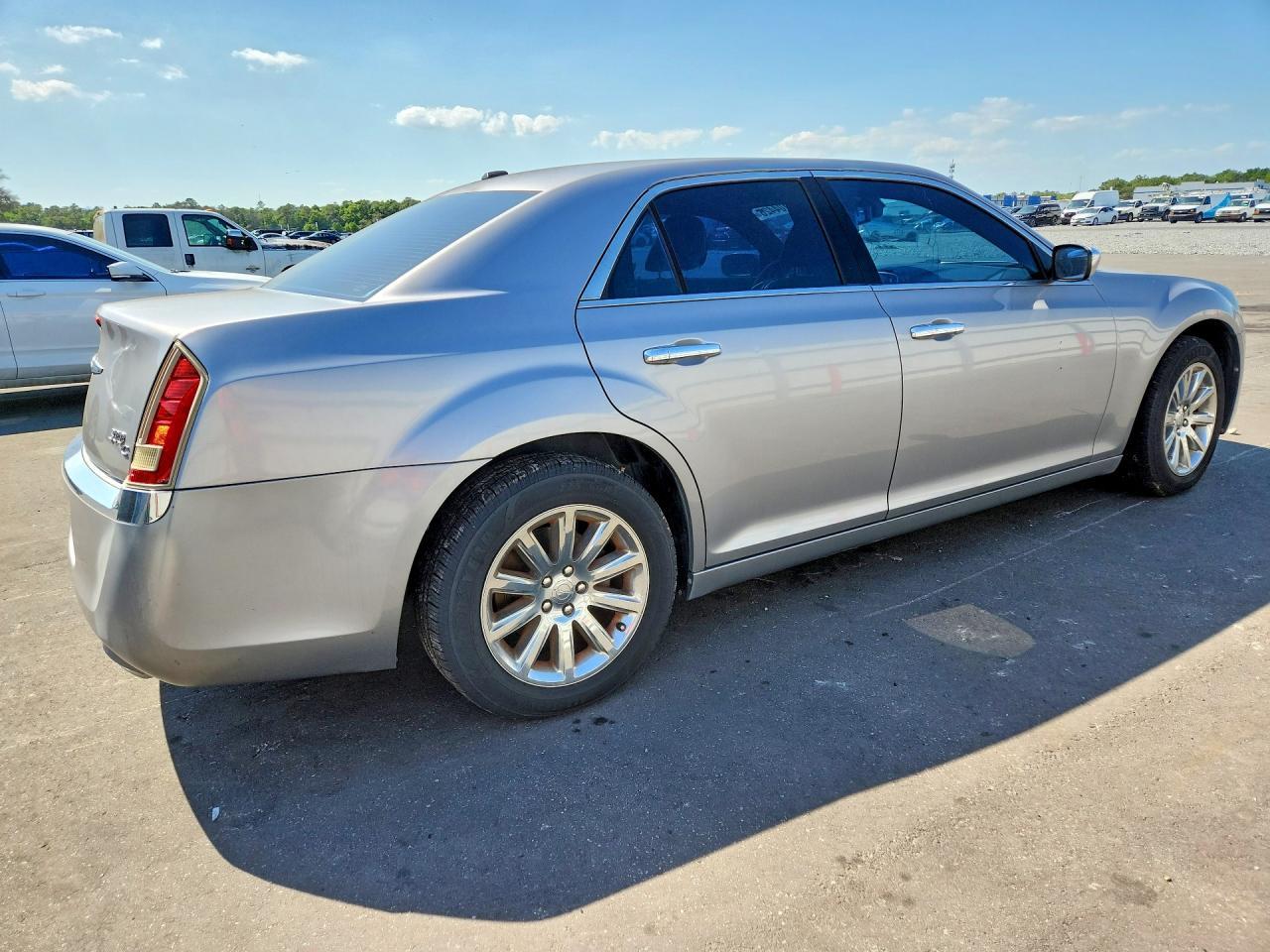 2011 CHRYSLER 300