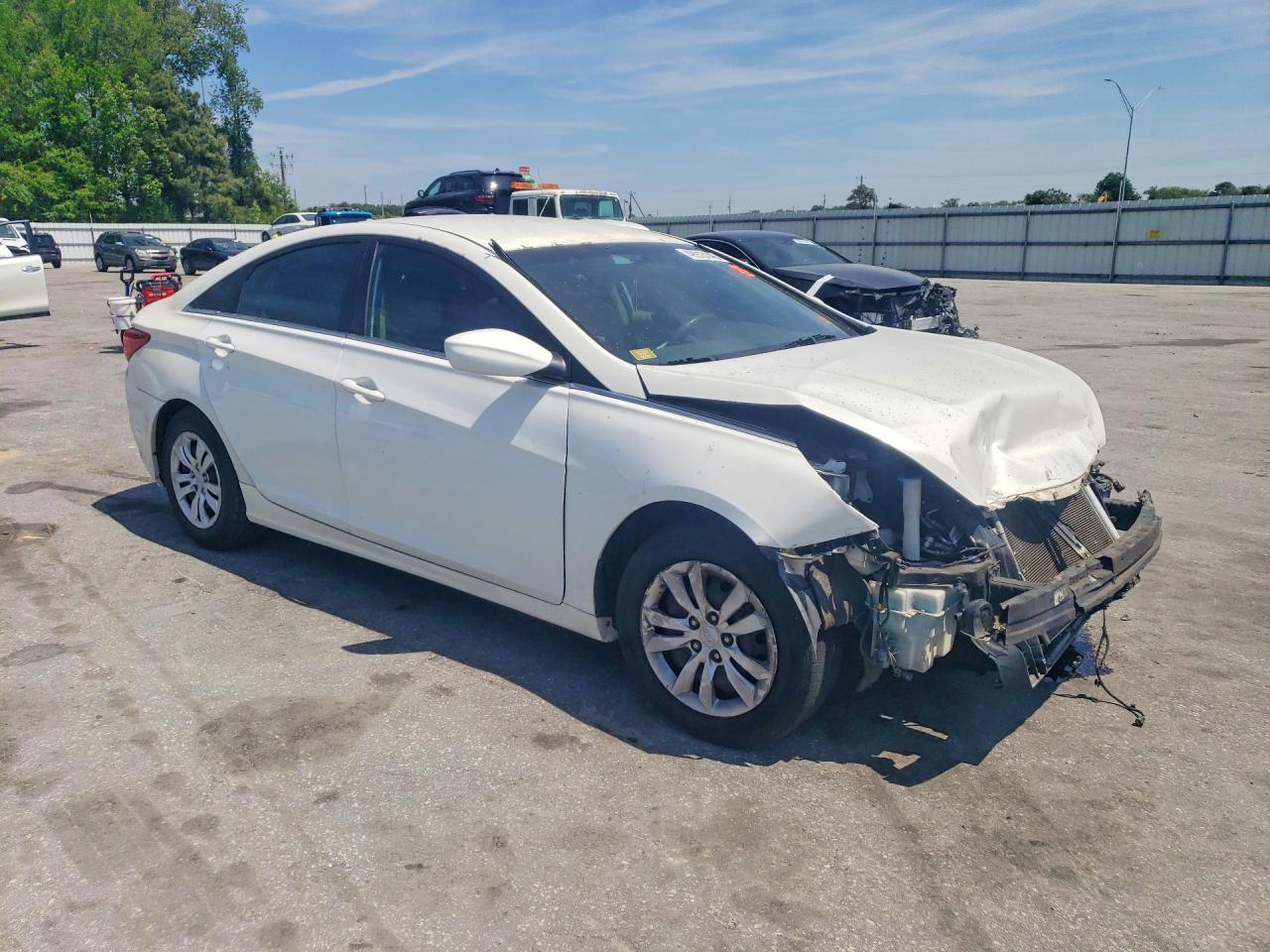 2011 HYUNDAI SONATA
