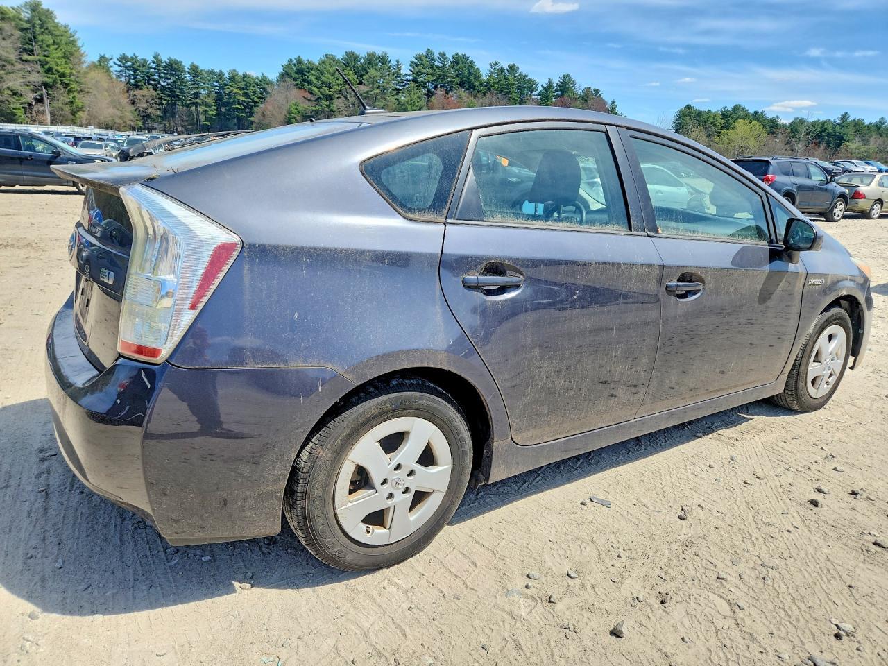 2011 TOYOTA PRIUS
