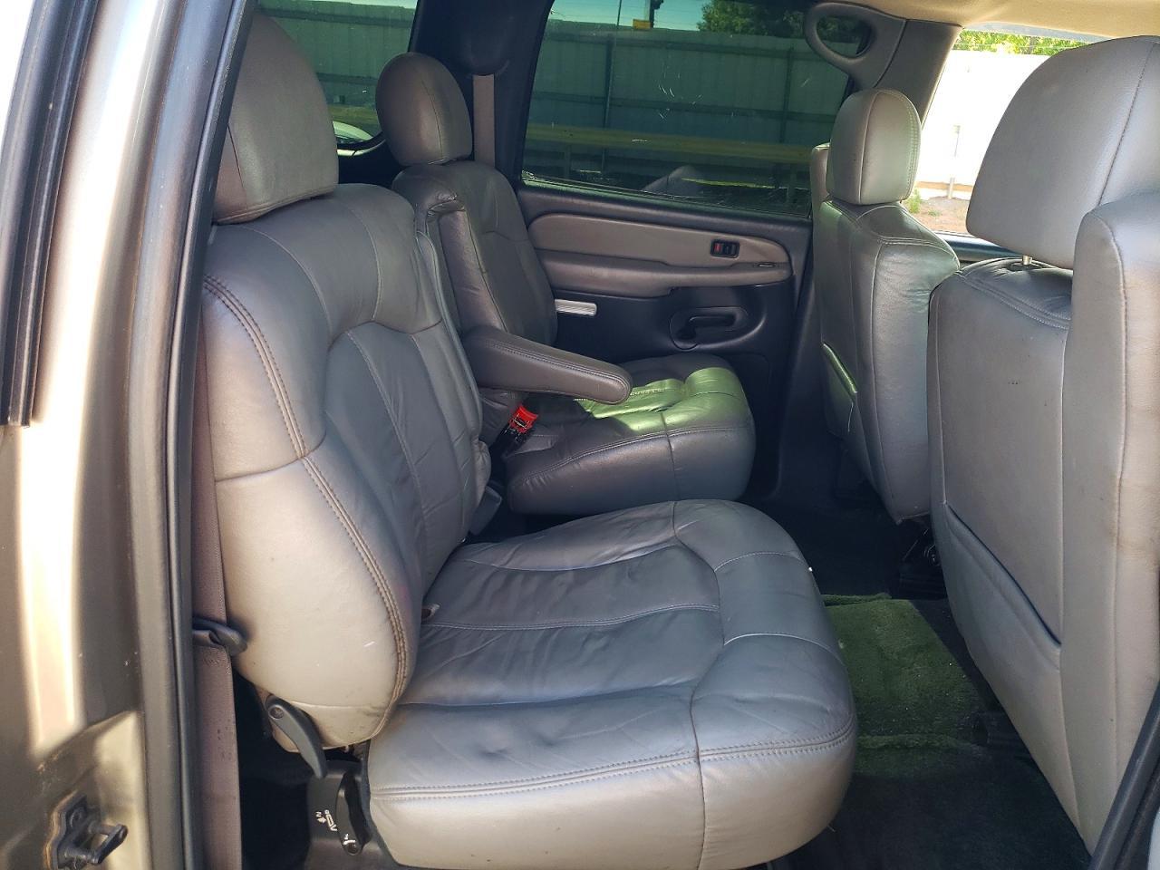 2002 CHEVROLET Suburban