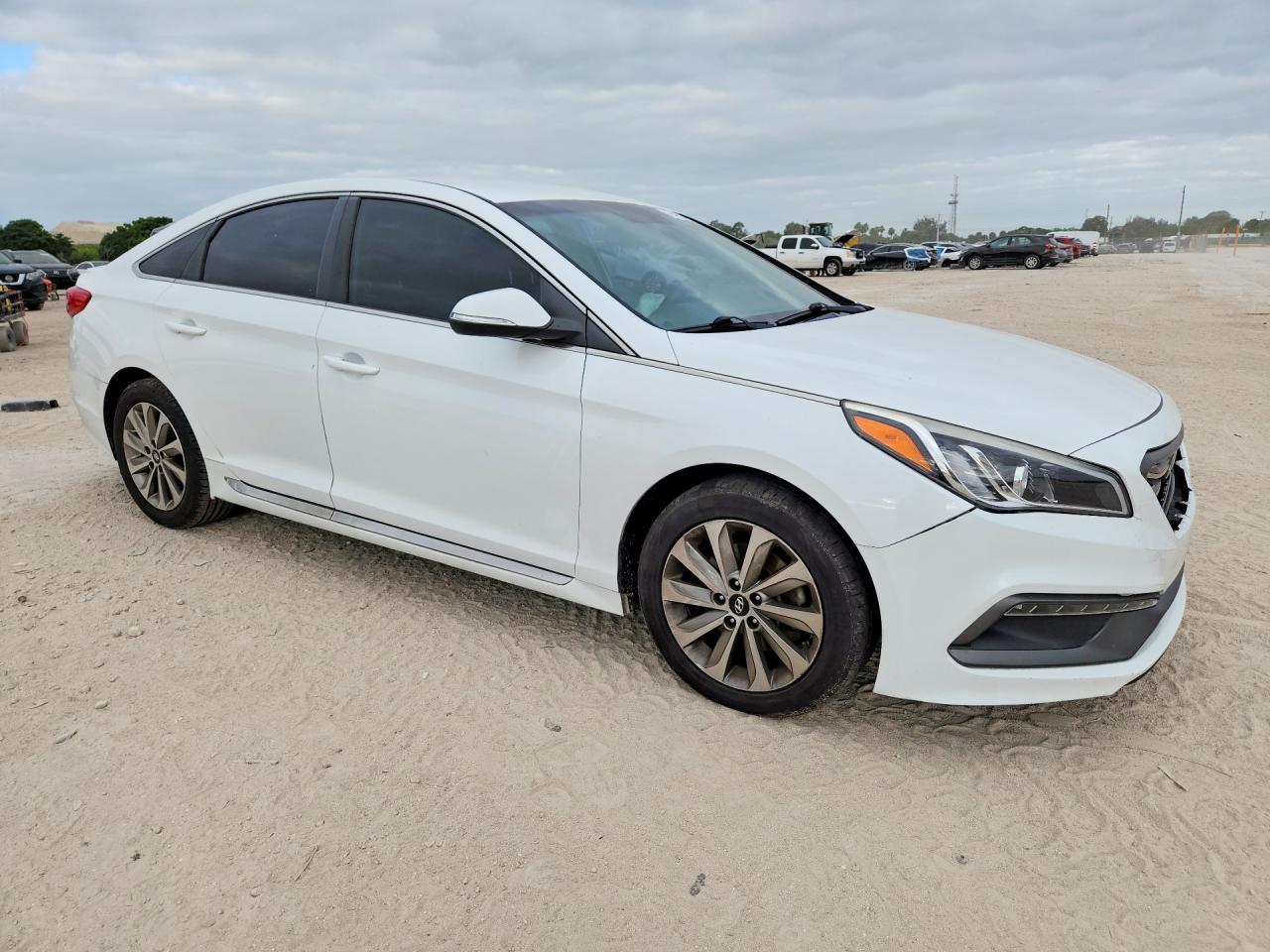 2016 HYUNDAI SONATA