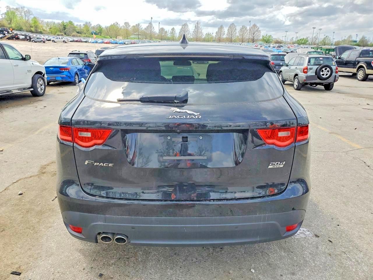 2017 JAGUAR F-Pace