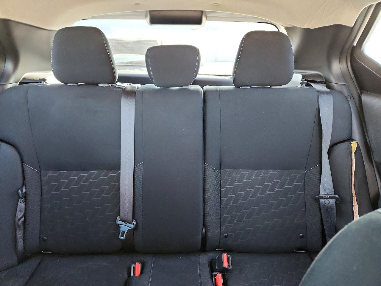 2023 NISSAN KICKS