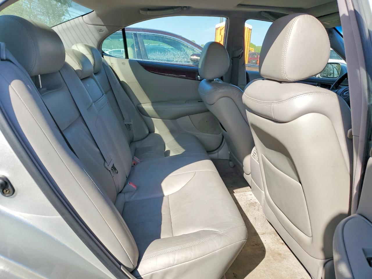 2004 LEXUS ES 330