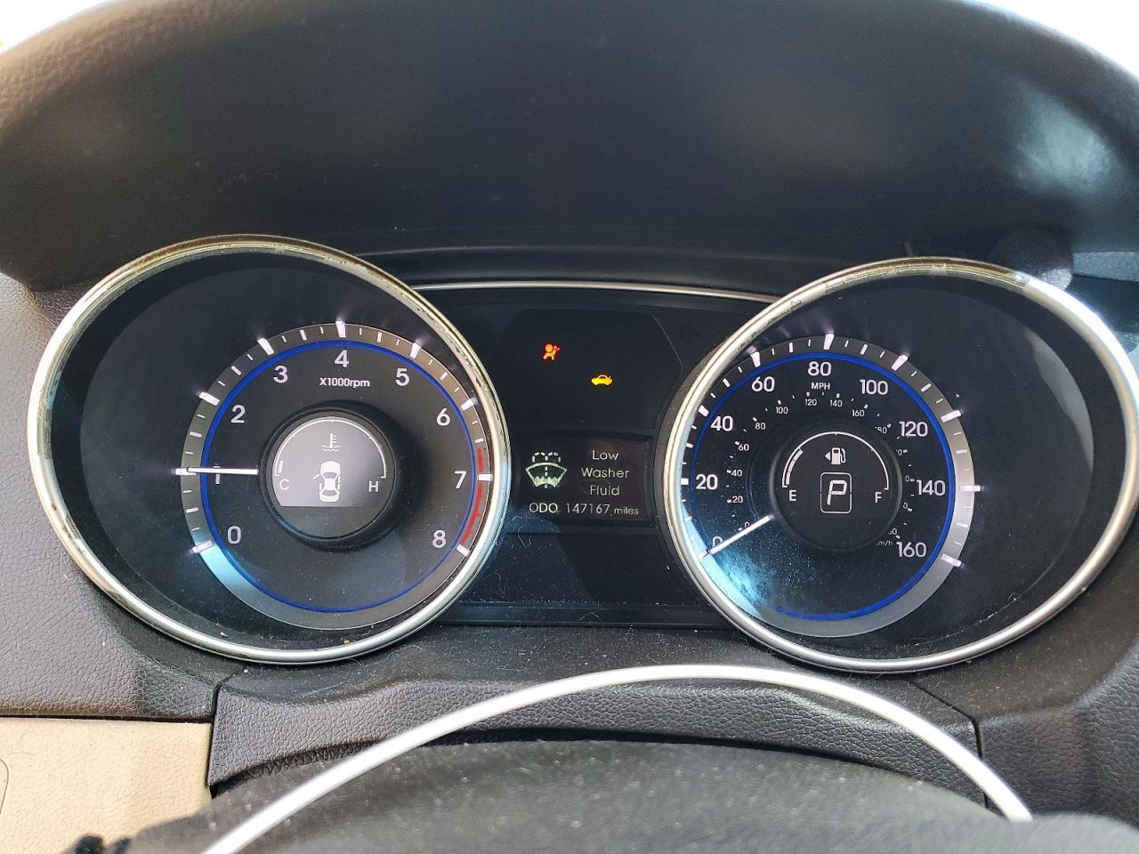 2011 HYUNDAI SONATA