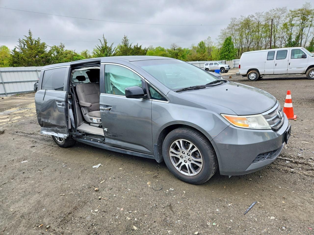 2011 HONDA ODYSSEY