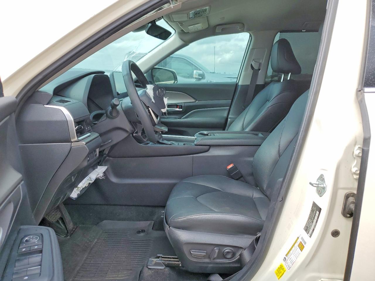 2024 TOYOTA HIGHLANDER