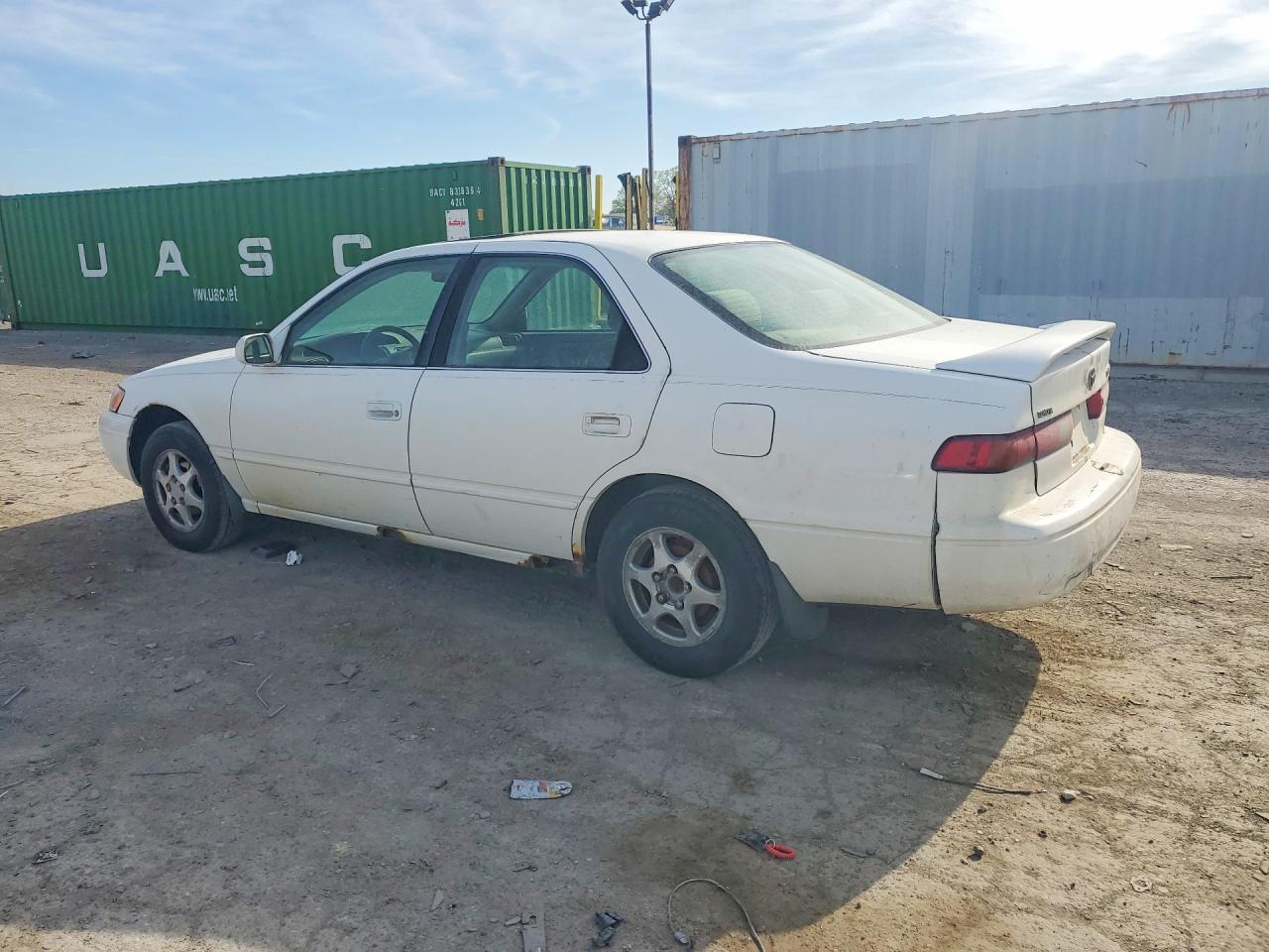 1997 TOYOTA CAMRY